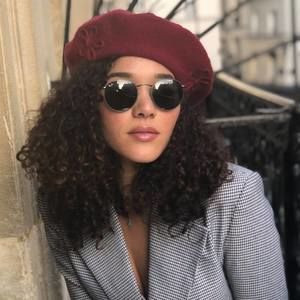 Meet your Posher, Jasmine